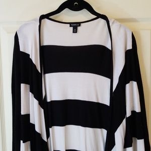 TORRID BLCK & WHT STRIPED OPEN FRONT SWEATER SZ 0♡